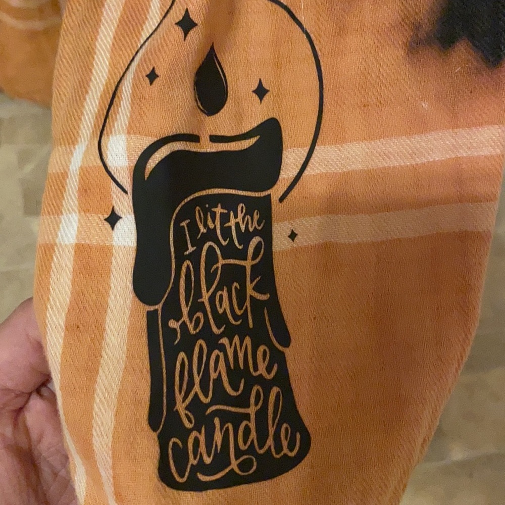 Hocus-pocus themed upcycled flannel - Picture 5 of 5